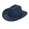 Dettaglio di un cappello da cowboy in paglia blu navy con trama e fibbia metallica - Blu navy