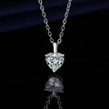 Elegant silver heart-shaped gemstone pendant necklace with polished mirror reflection - Xl-106