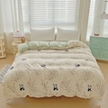 Minimalist bedding set featuring cute panda and plant prints in off-white and soft green - Red Panda / 1.5*2.0m