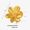 Golden stainless steel flower ring featuring textured petals and a 3.2cm floral diameter - Polished Flower Ring (ZN819) / Gold