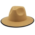 Dettaglio del cappello fedora color cammello con elegante bordo a contrasto nero - M (56-58cm) / Cammello con bordo nero