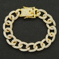 Bracciale cubano dorato con strass scintillanti e chiusura a farfalla di tendenza - 7 pollici / Oro
