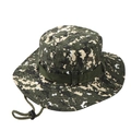 Makro-Detail der Metall-Ösen und Camouflage-Textur auf einem Boonie-Outdoor-Hut - M (56-58cm) / Digitale Camouflage Dunkelgrün