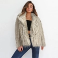 Veste courte en fausse fourrure à franges champagne avec manches longues pour femme - S / Gris