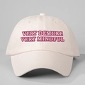 Off-White Baseball-Cap aus Baumwolle mit lilafarbener VERY DEMURE-Stickerei für Damen - Beige