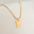 Collier avec pendentif carré plaqué or 18 carats poli et gravé de la lettre G et chaîne - Lettre G