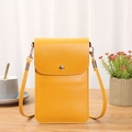 Sacoche de téléphone minimaliste en cuir jaune avec bandoulière et bouton-pression en métal - Jaune