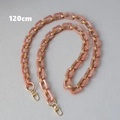Dettaglio della tracolla da 120cm in resina corallo e anelli metallici dorati - 120cm / Rosa