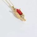 Collar con colgante de copa dorada y circonitas rojas micro-engastadas en cadena de oro - Forma de Rosa Grande (Estilo Vaina de Semilla) / Dorado