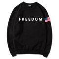 Sudadera negra unisex con estampado Freedom blanco y parche de bandera de EE. UU. - S / Negro