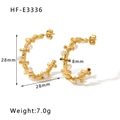 Dettaglio degli orecchini a C dorati con perle bianche incluse le misure di 28mm diametro - Stile a Forma di C con Avvolgimento di Perle (HF-E3336) / Oro