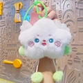 Lindo llavero de nube de peluche blanco con bordado y cordón en espiral verde - Blanco
