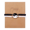 Handgefertigte Yin-Yang-Freundschaftsarmbänder auf Pinky Promise Geschenkkarte für Paare. - Tai Chi Kreuzknoten-Stil / 2-teiliges Set Mit Displaykarte