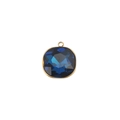 Détail du pendentif carré en acier inoxydable doré avec pierre de naissance bleue - Bleu Lac (Couleur 12)