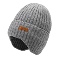 Grijze gebreide wintermuts voor heren met oorbescherming en een bruine lederen patch - Eén maat / Lichtgrijs