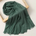 Dark green cotton linen scarf with fringe edges displayed in a rustic wooden frame - 180*100cm / Dark Green (TH39-11)