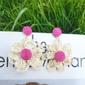 Pink and cream raffia flower earrings with handmade woven texture on natural background - Rose Red Sunflower Contrast Color Woven Earrings