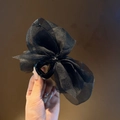 Elegante pinza per capelli con grande fiocco in tulle nero e organza leggera da donna - Nero