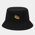 Detalle del bordado colorido de perrito caliente en un gorro bucket de algodón negro - M (56-58cm) / Negro