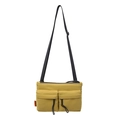 Gele nylon crossbodytas met dubbele trekkoordzakken en een verstelbare zwarte schouderriem - Geel