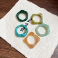 Vintage resin ring set in emerald and amber tones with irregular wavy designs - Five-Piece Set / 4# Green