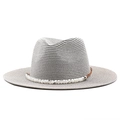 Klassieke lichtgrijze fedora strohoed met bruine leren band en witte steenaccenten - M (56-58cm) / Grijs