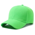 Cappellino da baseball verde neon a sei pannelli in twill visto da un'angolazione di 45 gradi - Verde Fluorescente