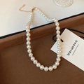 Classic white pearl choker necklace with gold adjustable clasp on brown velvet - 10mm/Pack / White