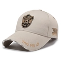 Casquette de baseball beige clair avec broderie écusson noir et lettrage doré - Réglable / Beige Clair