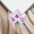 Pince à cheveux fleur de frangipanier rose et blanche pour coiffures de vacances - Blanc Rouge