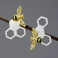 Creative S925 silver honeycomb stud earring with a small gold bee on a natural branch - Silver and Gold Two-tone