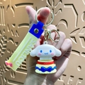 Portachiavi Cinnamoroll con torta a più strati e cinturino in silicone giallo - Sanrio Torta-Cinnamoroll