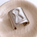 Vintage silver-plated wide open cuff bracelet with branch texture and keyhole detail - Silver Keyhole Relief Striped Bangle (72#)
