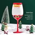 Calice da vino dipinto a mano con Babbo Natale, stelo rosso e decorazione natalizia - 500ml / Babbo Natale
