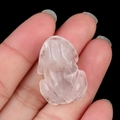 Mini-Froschfigur handgeschnitzt aus klarem Naturkristall mit transparenter Oberfläche - Bergkristall