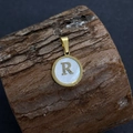 Golden round sea shell pendant with letter R charm for DIY necklace jewelry - Letter R / 17x20mm