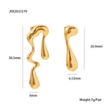 Dettaglio di orecchini dorati asimmetrici con misure precise e dimensioni del prodotto - Oro