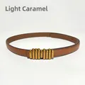 Damen-Ledergürtel in hellem Karamell mit einer einzigartigen goldenen ovalen Metallschnalle - 105cm / Hellkaramell