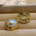 Orecchini di perle ovali in argento S925 placcato oro 18K con bordi in rilievo vintage - Perno per Orecchini in Argento Perla Bianca 2.0MM