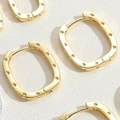 Minimalist square zircon hoop earrings in golden finish with dotted metal texture - Medium / Gold
