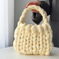 Borsa fatta a mano in maglia grossa beige in morbido filato per donne elegante - Piccolo (22*18cm) / Giallo Latte (Finito)