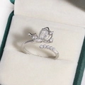 Detail of silver butterfly ring with zircons and pearls on green velvet box - Butterfly Teardrop Rhinestone (White Gold Color 1)