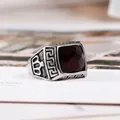 Anello da uomo vintage in acciaio al titanio argento con pietra rossa granato sfaccettata - Taglia US 7 / Rosso