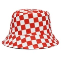 Gros plan du bob à damier rouge et blanc montrant la texture du tissu et les coutures - Taille unique / Rouge