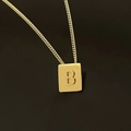 18K vergoldete Edelstahlkette mit quadratischem Buchstaben-B-Anhänger - Halskette mit Anhänger / Buchstabe B / 0.0
