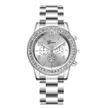 Dettaglio orologio donna Geneva argento con lunetta in strass e quadrante sunray - Argento Orecchio a Forcina