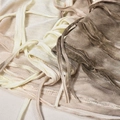 Hautenger Bodysuit in Beige mit Netzstruktur und feinen Schnürungen im Distressed-Look - S / Aprikose