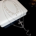Détails de collier multi-rangs argenté avec pendentifs croix et étoile brillants - Argent (Ensemble de 3 pièces)