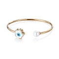 Bracciale rigido dorato aperto con fiore malocchio e perla bianca raffinata - Malocchio a Fiore (KB123077-K) / Oro