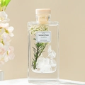 Reed diffuser set in glass bottle with white preserved flowers and wooden stopper - Lime Basil Set